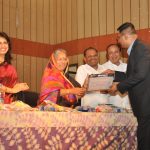 Dr Jeetndra Singh Receiving prize for winning Ist Prize in Group singing at AIIMS Delhi